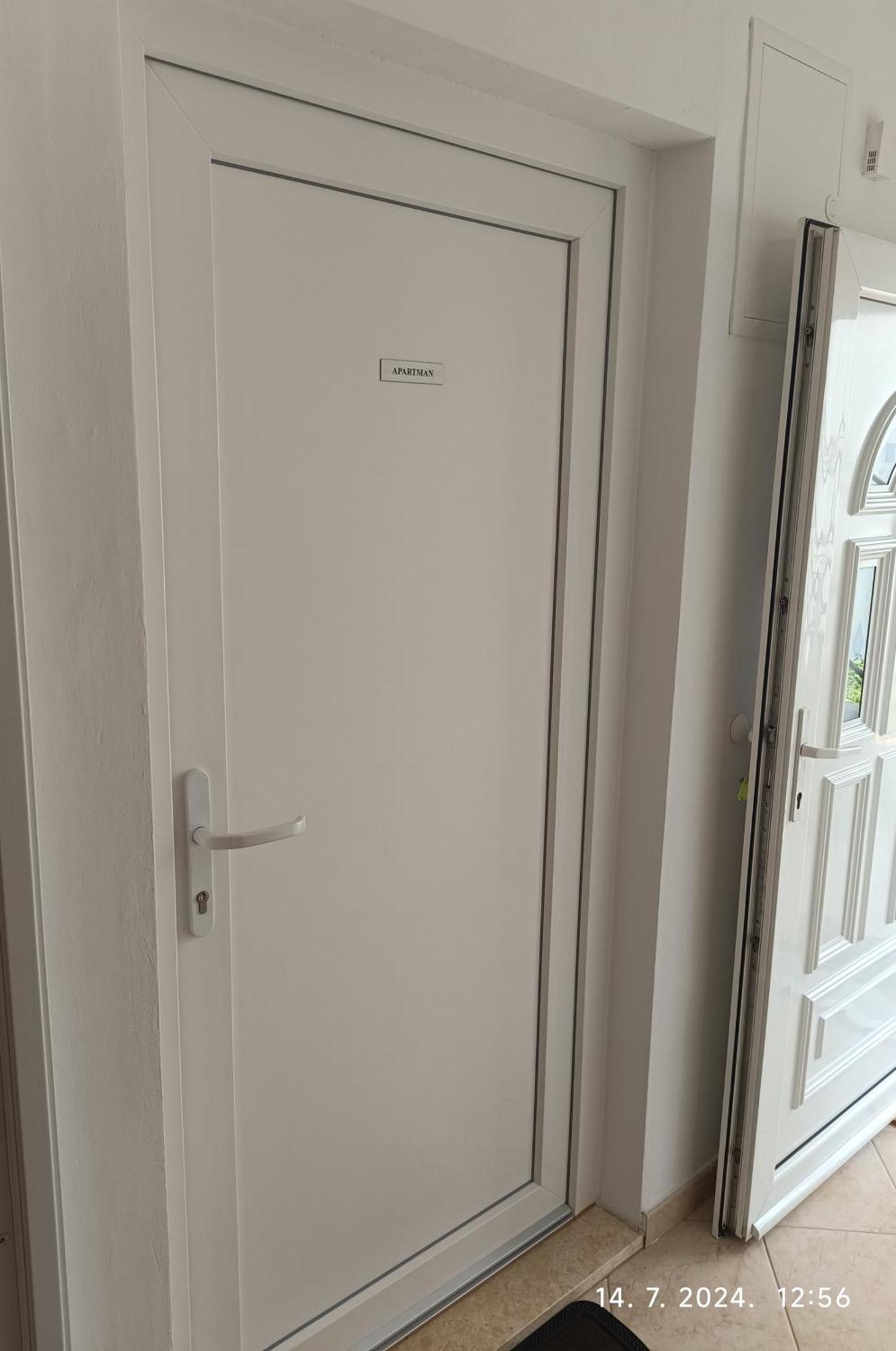 Studio Apartment 3E Split Buitenkant foto